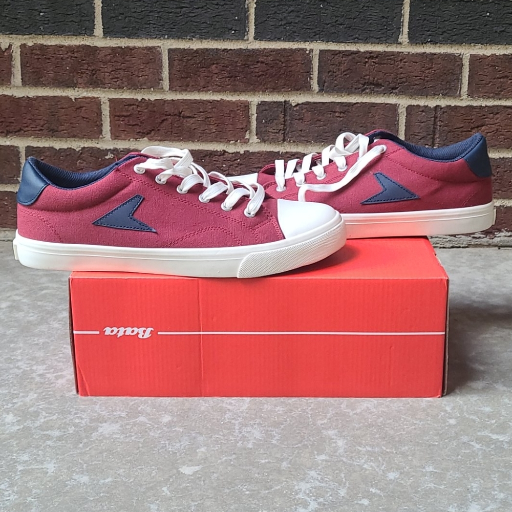 🔥NWOT Bata Sneakers, sz 7.5/9